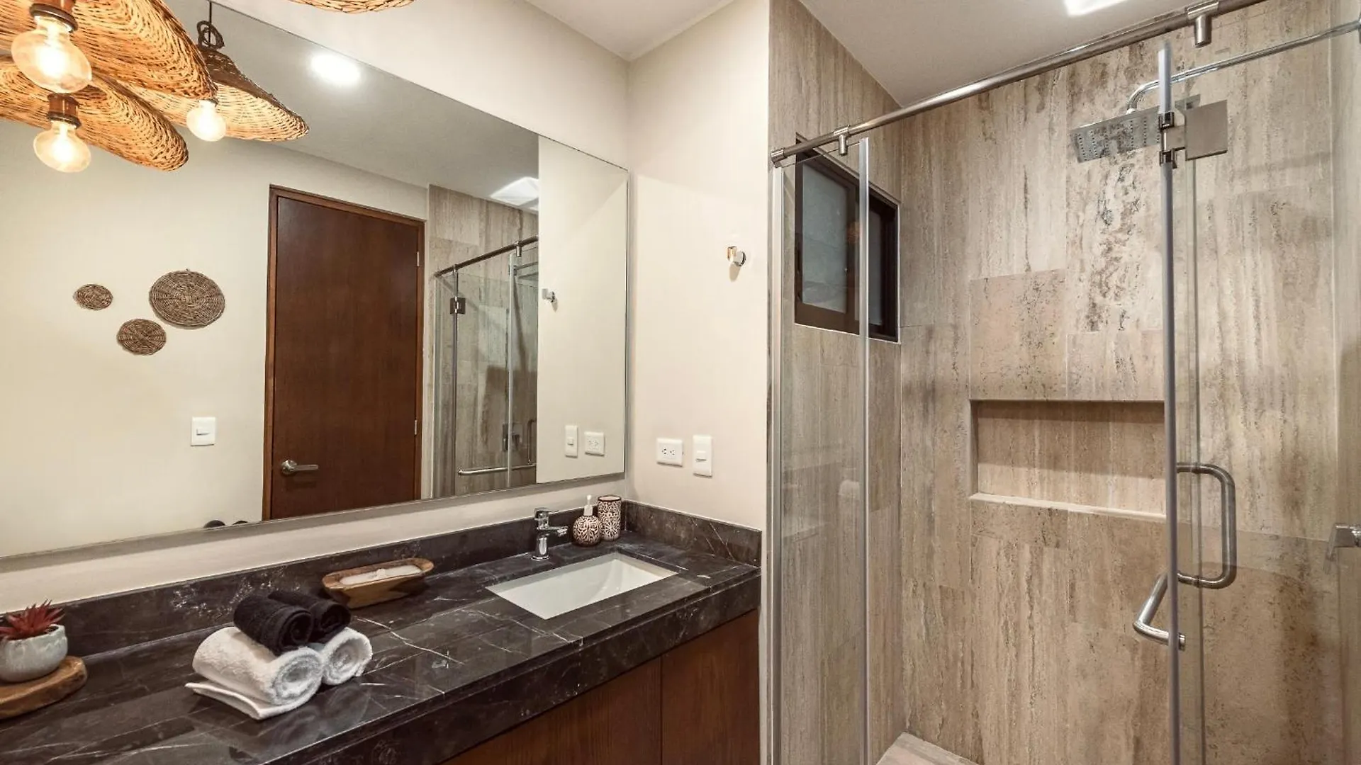 Private & Infinity Pool, King Bed, Sauna, Gym & More Tulum