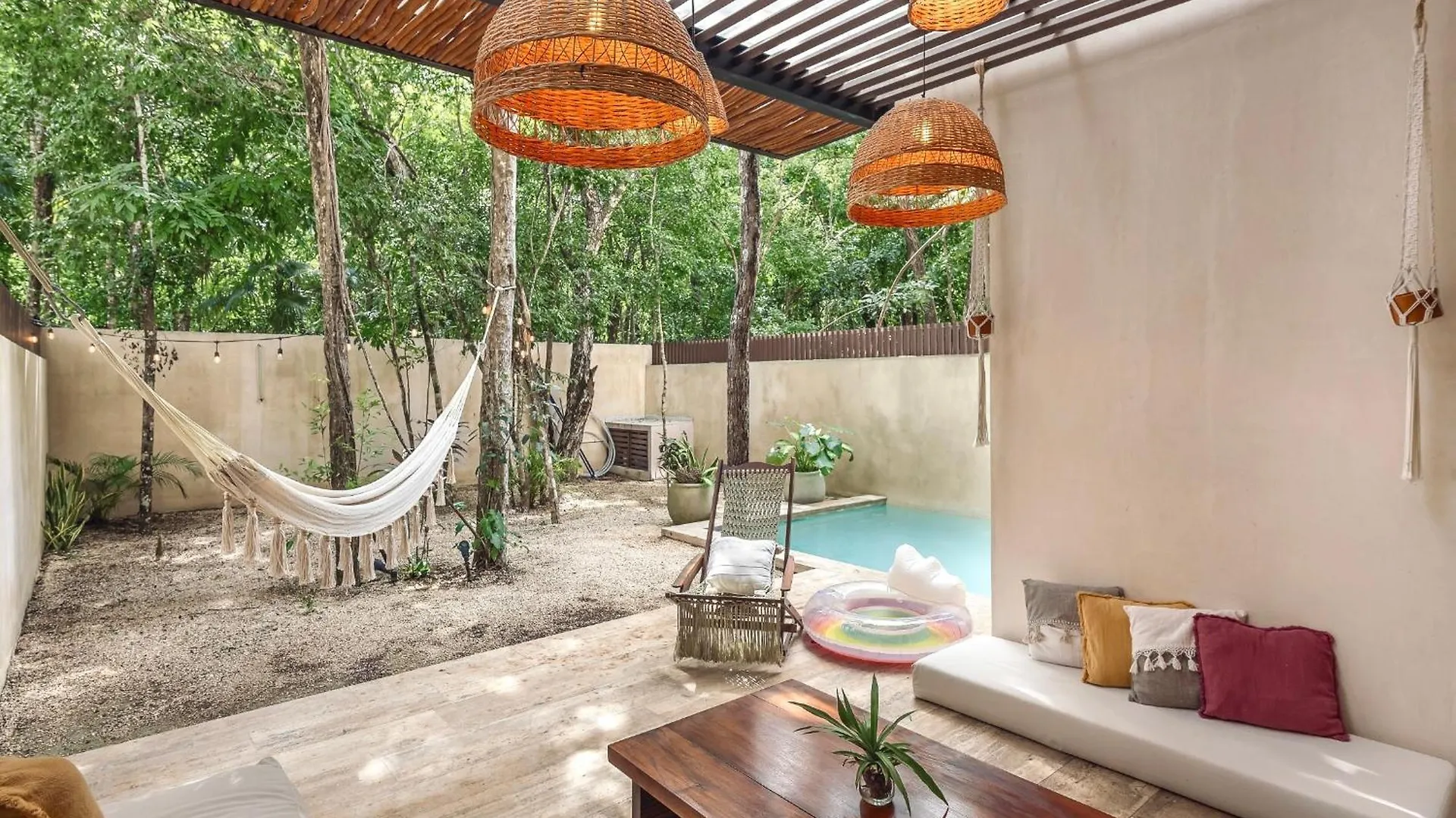 Apartment Private & Infinity Pool, King Bed, Sauna, Gym & More Tulum