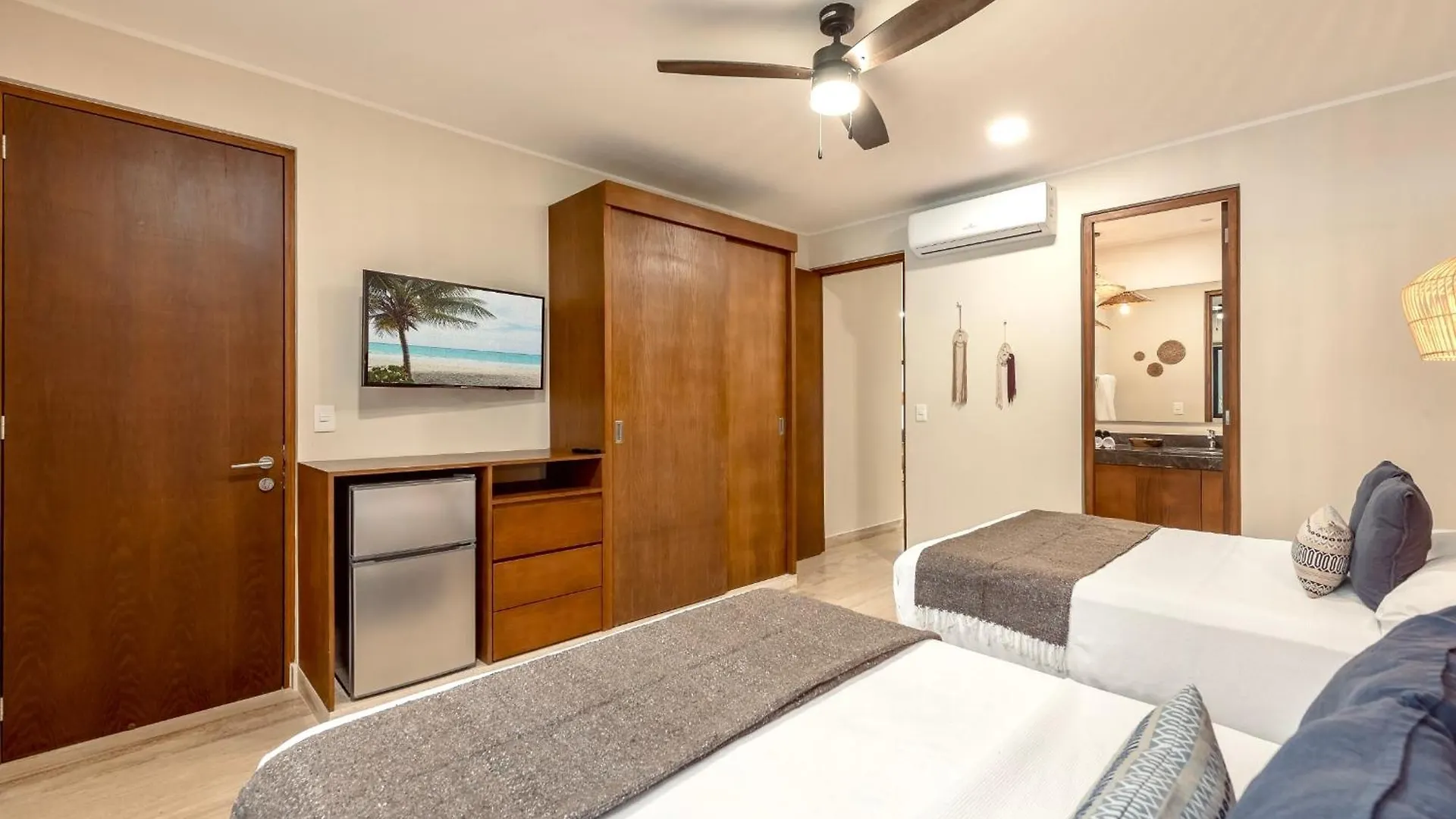 Apartment Private & Infinity Pool, King Bed, Sauna, Gym & More Tulum Mexico