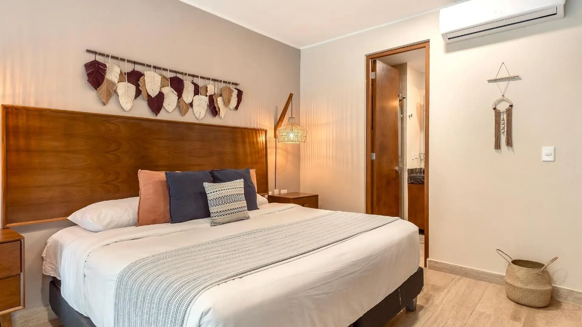 Apartment Private & Infinity Pool, King Bed, Sauna, Gym & More Tulum Mexico